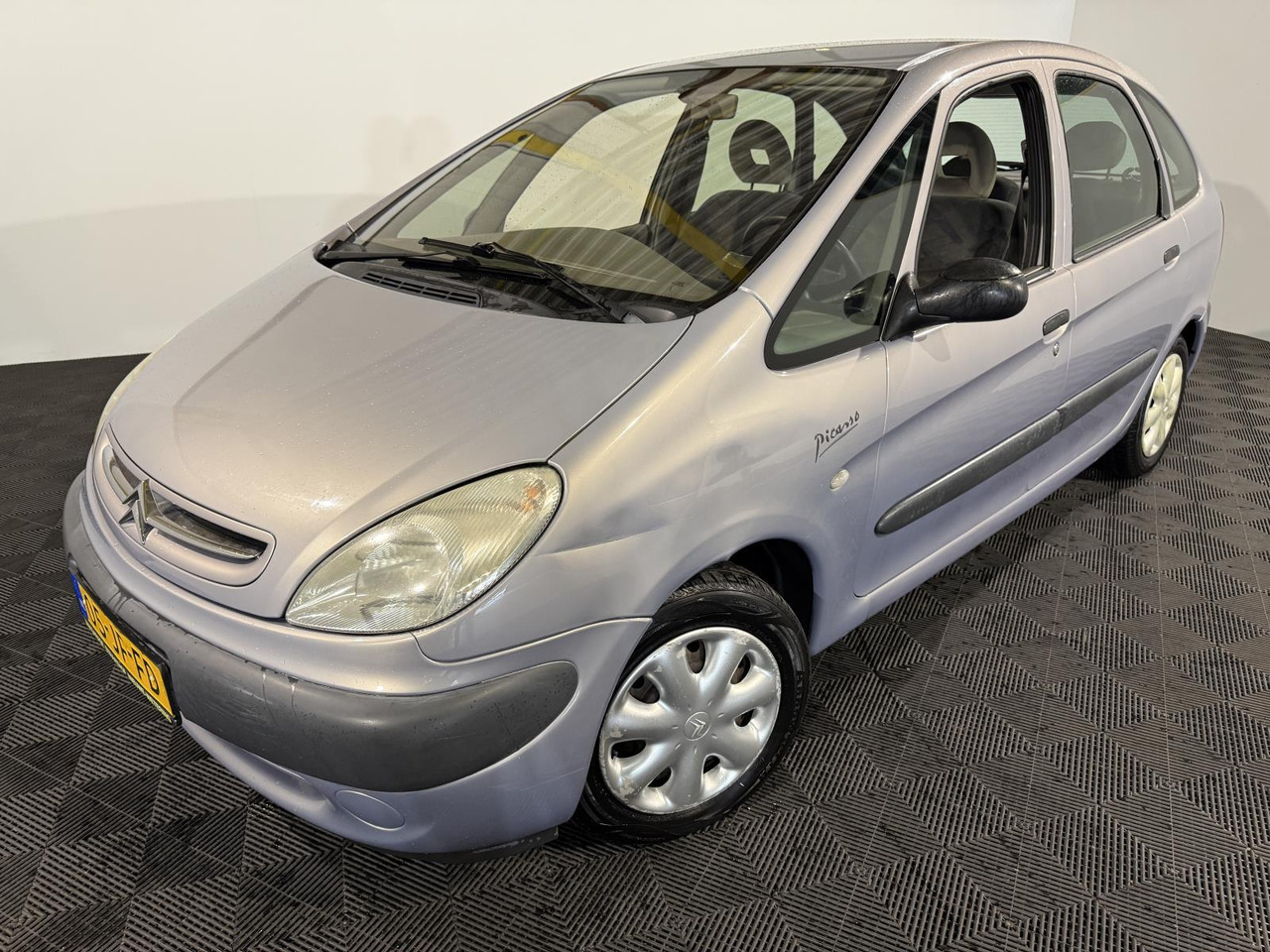 Citroen | Xsara Picasso | 1.8i-16V Plaisir | 2002 | 229.613 km | 05JFFD | Logisch - Voiture: photos 1 Citroen | Xsara Picasso | 1.8i-16V Plaisir | 2002 | 229.613 km | 05JFFD | Logisch - Voiture: photos 1