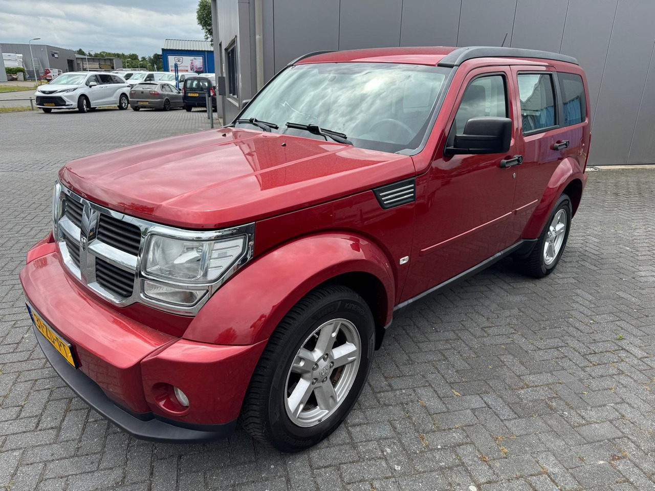 Dodge Nitro 3.7 V6 SXT | 2008 | 209.339 km | 31-ZD-PT - SUV: photos 1 Dodge Nitro 3.7 V6 SXT | 2008 | 209.339 km | 31-ZD-PT - SUV: photos 1
