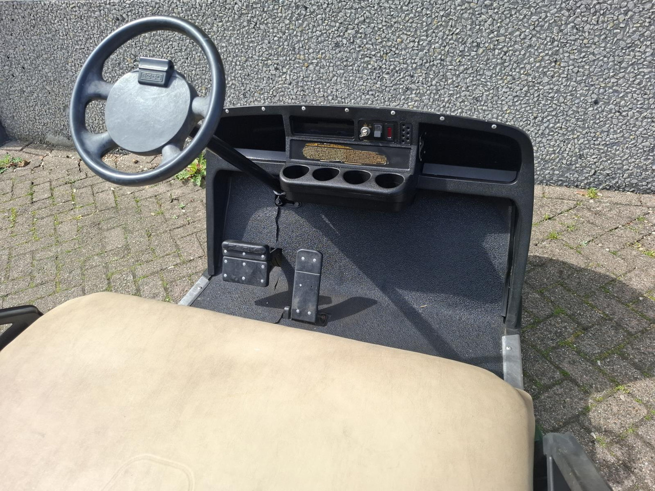 E-Z-GO TXT 2-Persoons Elektrische Golfkar met Open Laadbak 1442482 - Voiturette de golf: photos 5 E-Z-GO TXT 2-Persoons Elektrische Golfkar met Open Laadbak 1442482 - Voiturette de golf: photos 5