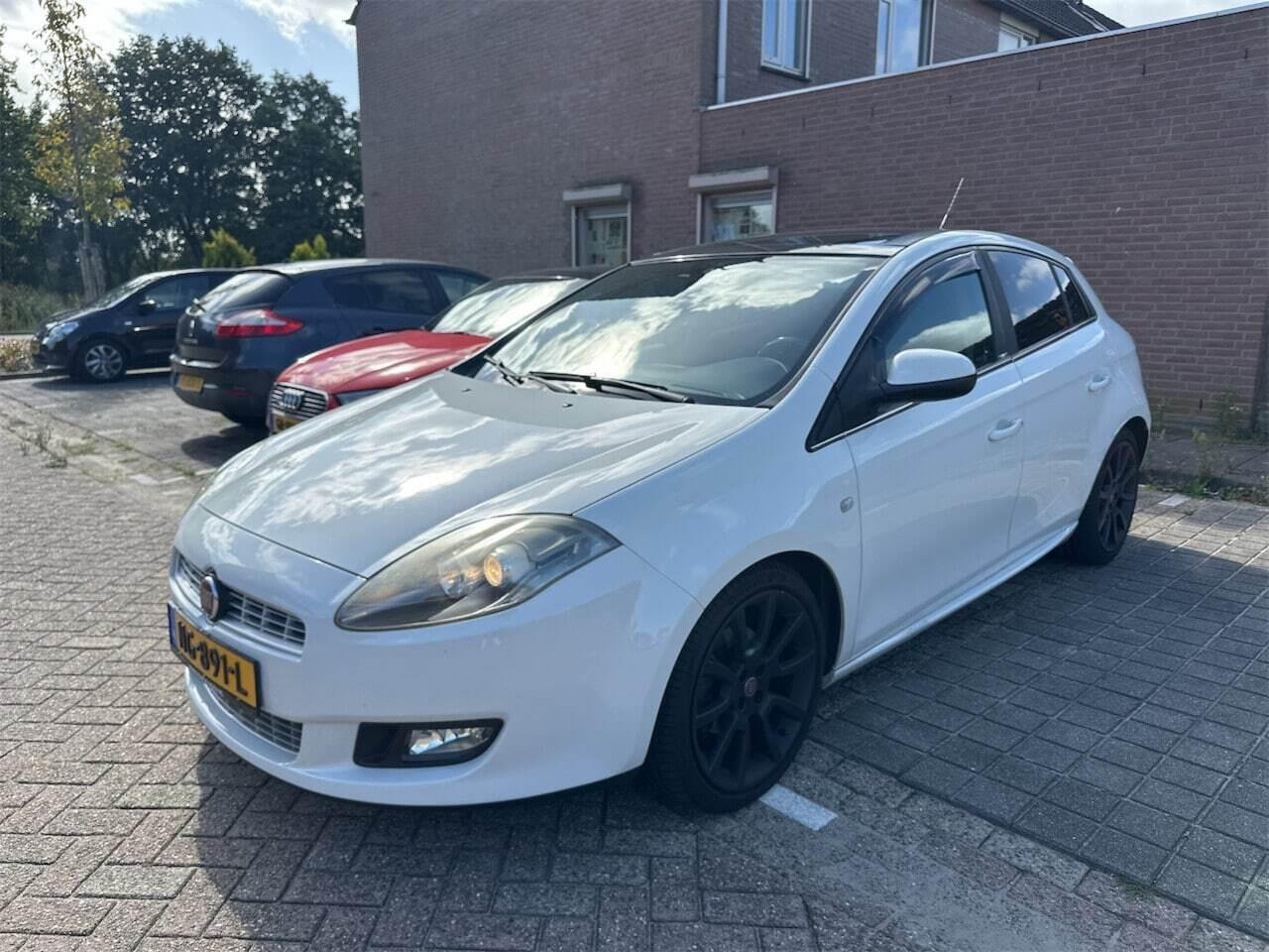 Fiat | Bravo | 1.4 MultiAir Sport | 2011 | 168.757 km | NG891L | Geen oordeel - Voiture à hayon: photos 1 Fiat | Bravo | 1.4 MultiAir Sport | 2011 | 168.757 km | NG891L | Geen oordeel - Voiture à hayon: photos 1