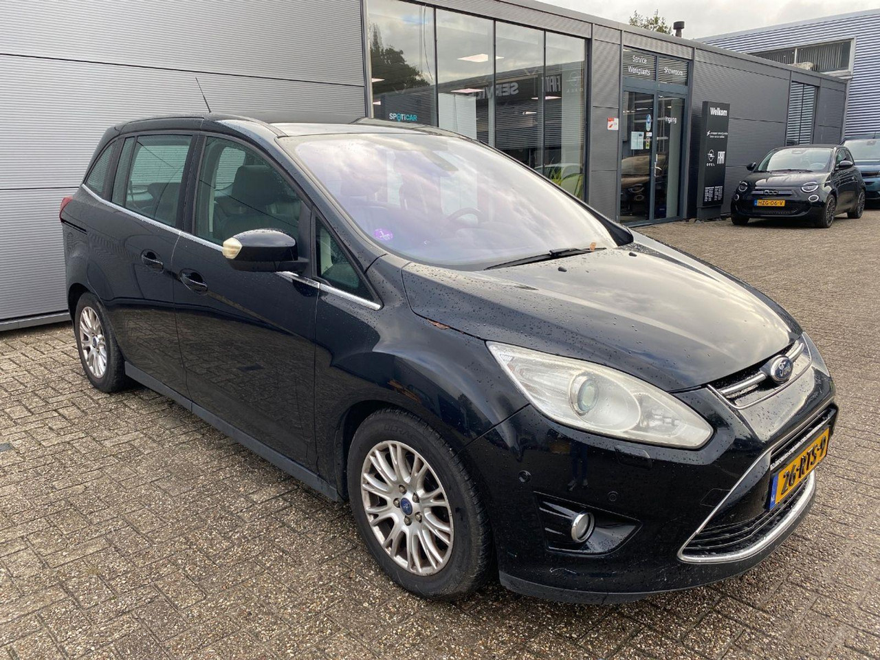 Ford Grand C-Max 1.6 EcoBoost Titanium 7p. | 2011 | 226.405 km | 26RTS9 | NAP: Logisch - Voiture: photos 2 Ford Grand C-Max 1.6 EcoBoost Titanium 7p. | 2011 | 226.405 km | 26RTS9 | NAP: Logisch - Voiture: photos 2