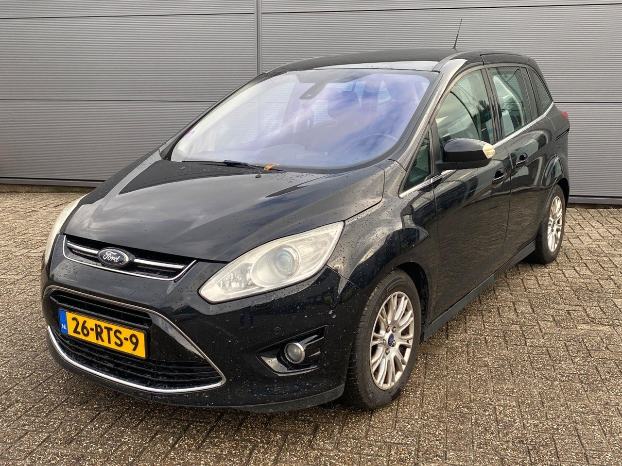 Ford Grand C-Max 1.6 EcoBoost Titanium 7p. | 2011 | 226.405 km | 26RTS9 | NAP: Logisch - Voiture: photos 1 Ford Grand C-Max 1.6 EcoBoost Titanium 7p. | 2011 | 226.405 km | 26RTS9 | NAP: Logisch - Voiture: photos 1