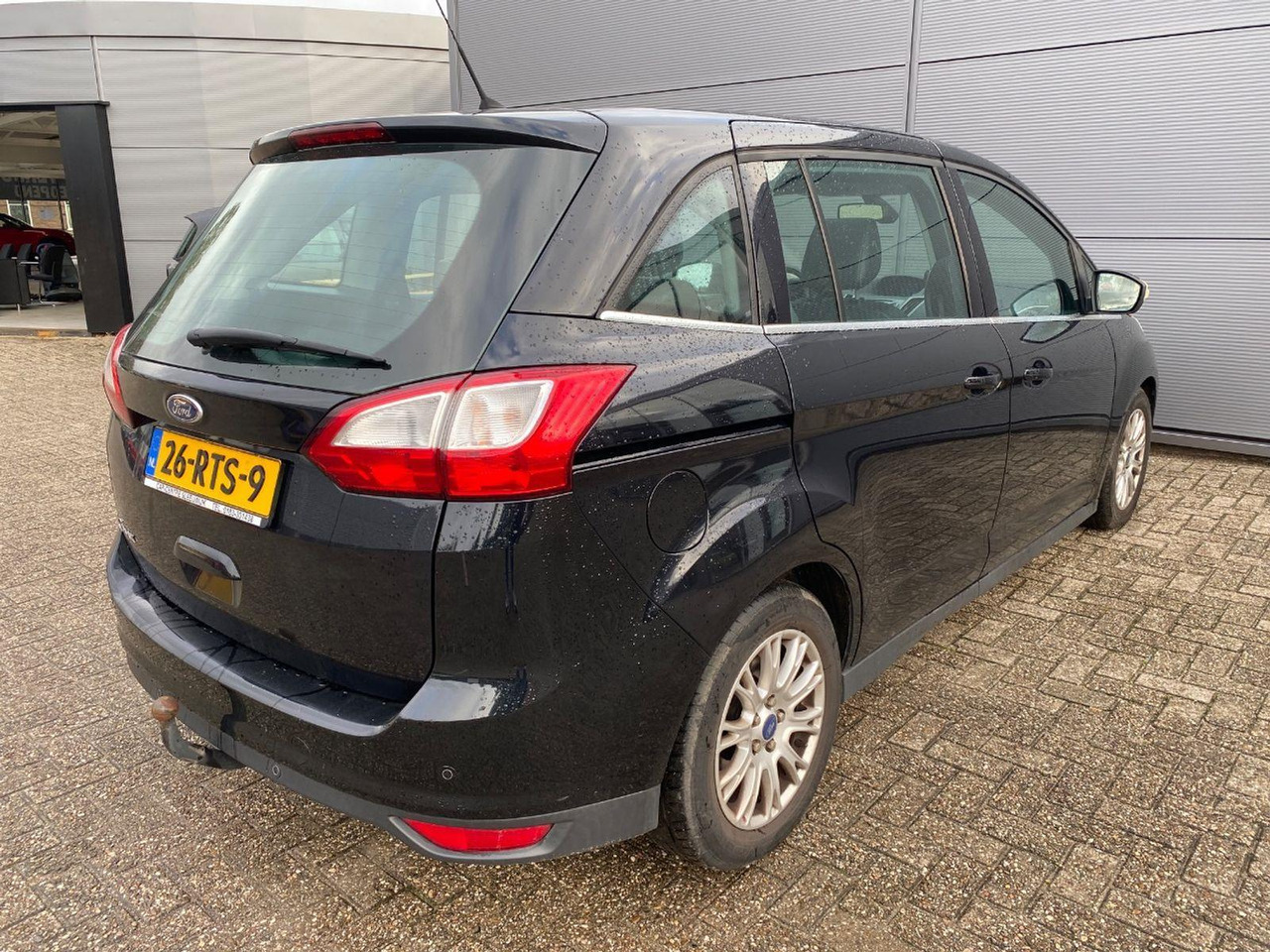 Ford Grand C-Max 1.6 EcoBoost Titanium 7p. | 2011 | 226.405 km | 26RTS9 | NAP: Logisch - Voiture: photos 4 Ford Grand C-Max 1.6 EcoBoost Titanium 7p. | 2011 | 226.405 km | 26RTS9 | NAP: Logisch - Voiture: photos 4
