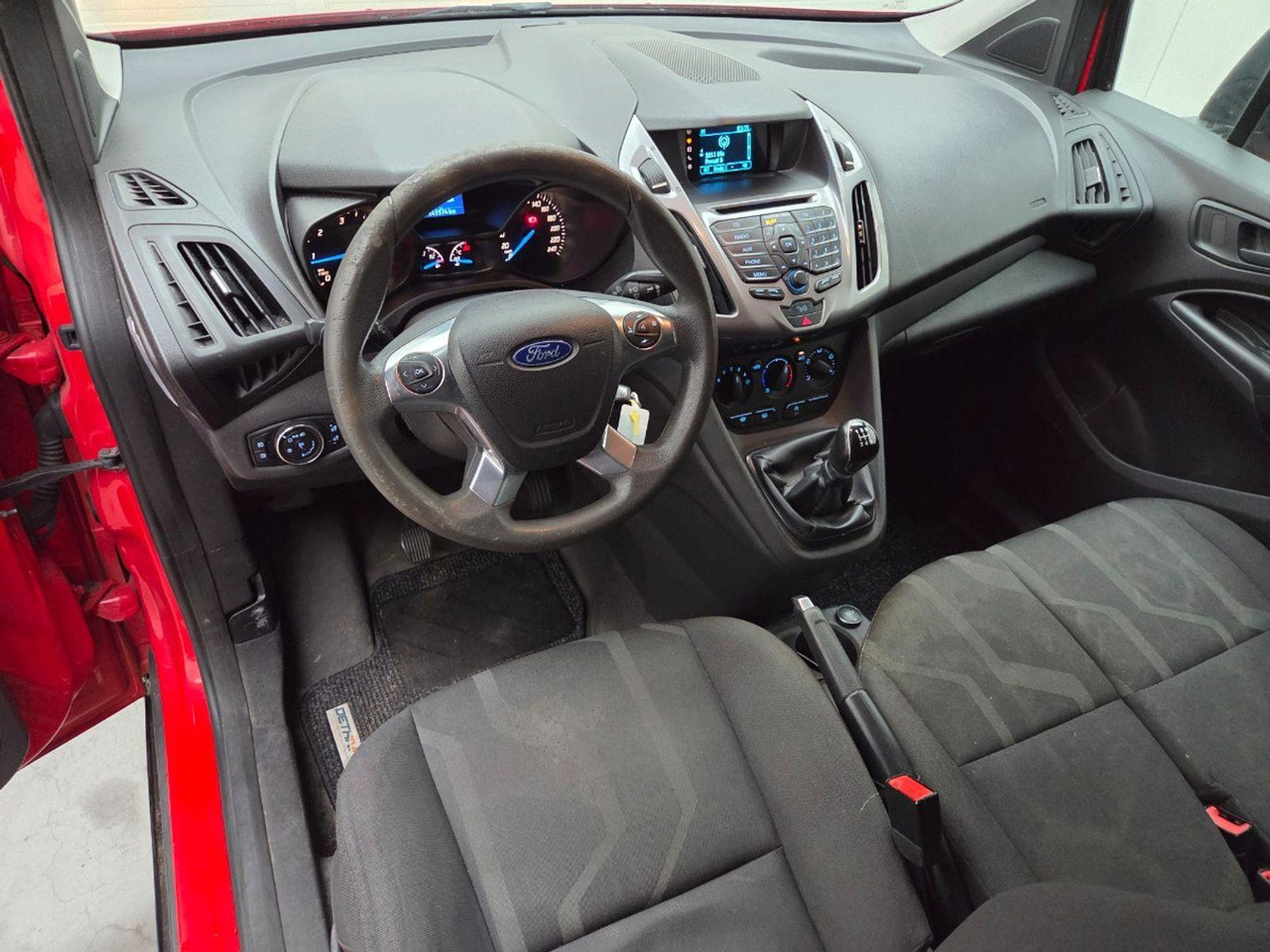 Ford Transit Connect 1.6 TDCI L1 Trend | 2014 | 141.974 km | VLP09D | NAP: Geen oordeel - Fourgonnette: photos 5 Ford Transit Connect 1.6 TDCI L1 Trend | 2014 | 141.974 km | VLP09D | NAP: Geen oordeel - Fourgonnette: photos 5