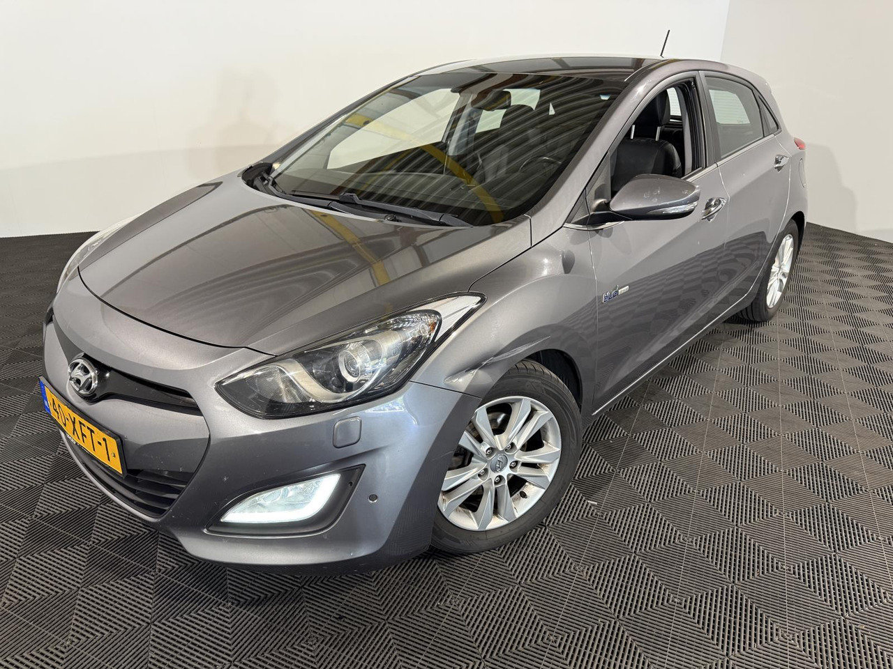 Hyundai | i30 | 1.6 GDI i-Catcher | 2012 | 287.418 km | 40XFT1 | Logisch - Voiture à hayon: photos 1 Hyundai | i30 | 1.6 GDI i-Catcher | 2012 | 287.418 km | 40XFT1 | Logisch - Voiture à hayon: photos 1