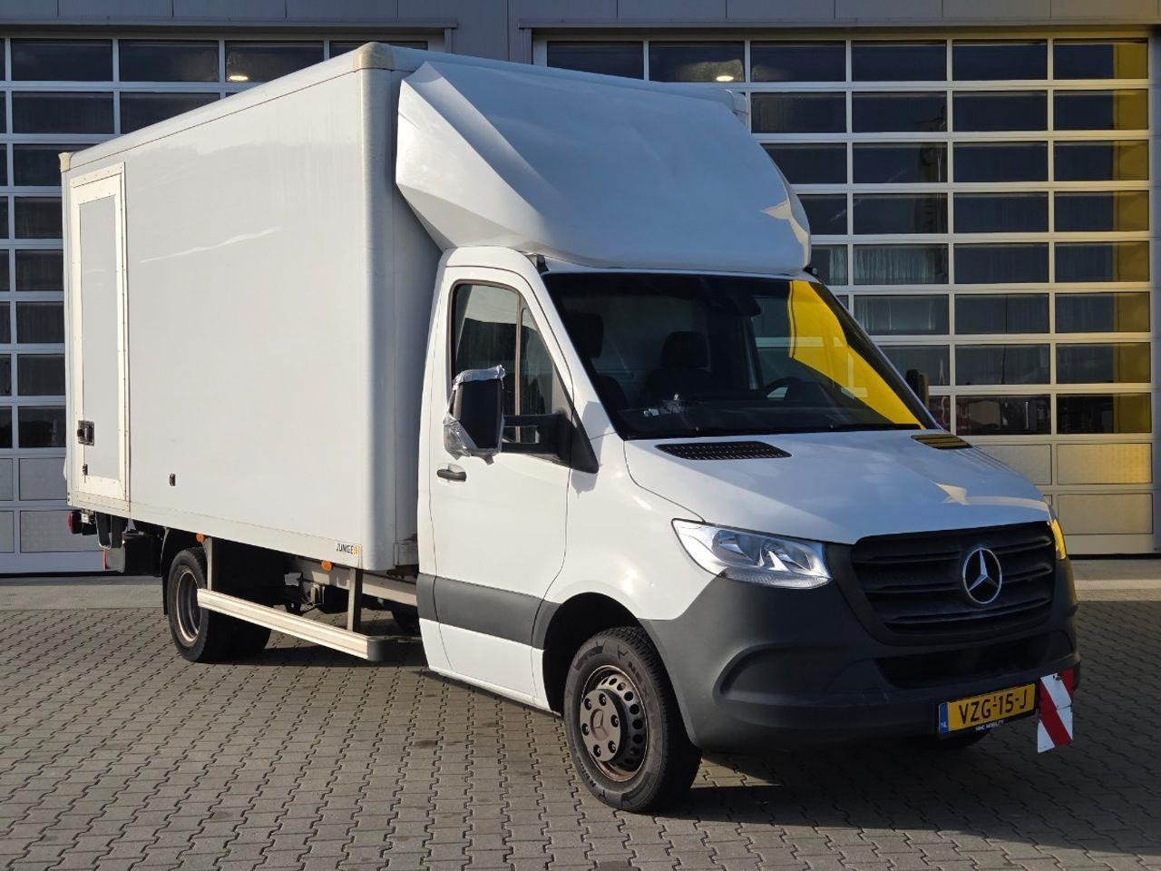 Mercedes - Benz Sprinter 516 2.2 CDI L3 EURO VI - D | 2020 | 150.987 km | Automaat | VZG15J | NAP: Geen oordeel - Fourgon grand volume: photos 2 Mercedes - Benz Sprinter 516 2.2 CDI L3 EURO VI - D | 2020 | 150.987 km | Automaat | VZG15J | NAP: Geen oordeel - Fourgon grand volume: photos 2