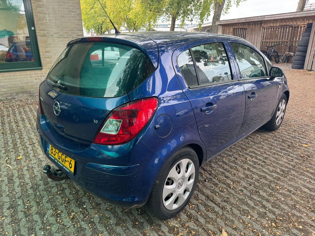 Opel Corsa 1.4 - 16V Enjoy | 2008 | 164.368 km | Automaat | 83GGF6 | NAP: Logisch - Voiture à hayon: photos 4 Opel Corsa 1.4 - 16V Enjoy | 2008 | 164.368 km | Automaat | 83GGF6 | NAP: Logisch - Voiture à hayon: photos 4