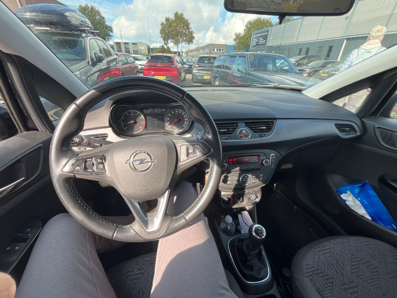 Opel Corsa 1.4 Favourite | 2018 | 98.705 km | SZ554X | NAP: Logisch - Voiture à hayon: photos 5 Opel Corsa 1.4 Favourite | 2018 | 98.705 km | SZ554X | NAP: Logisch - Voiture à hayon: photos 5