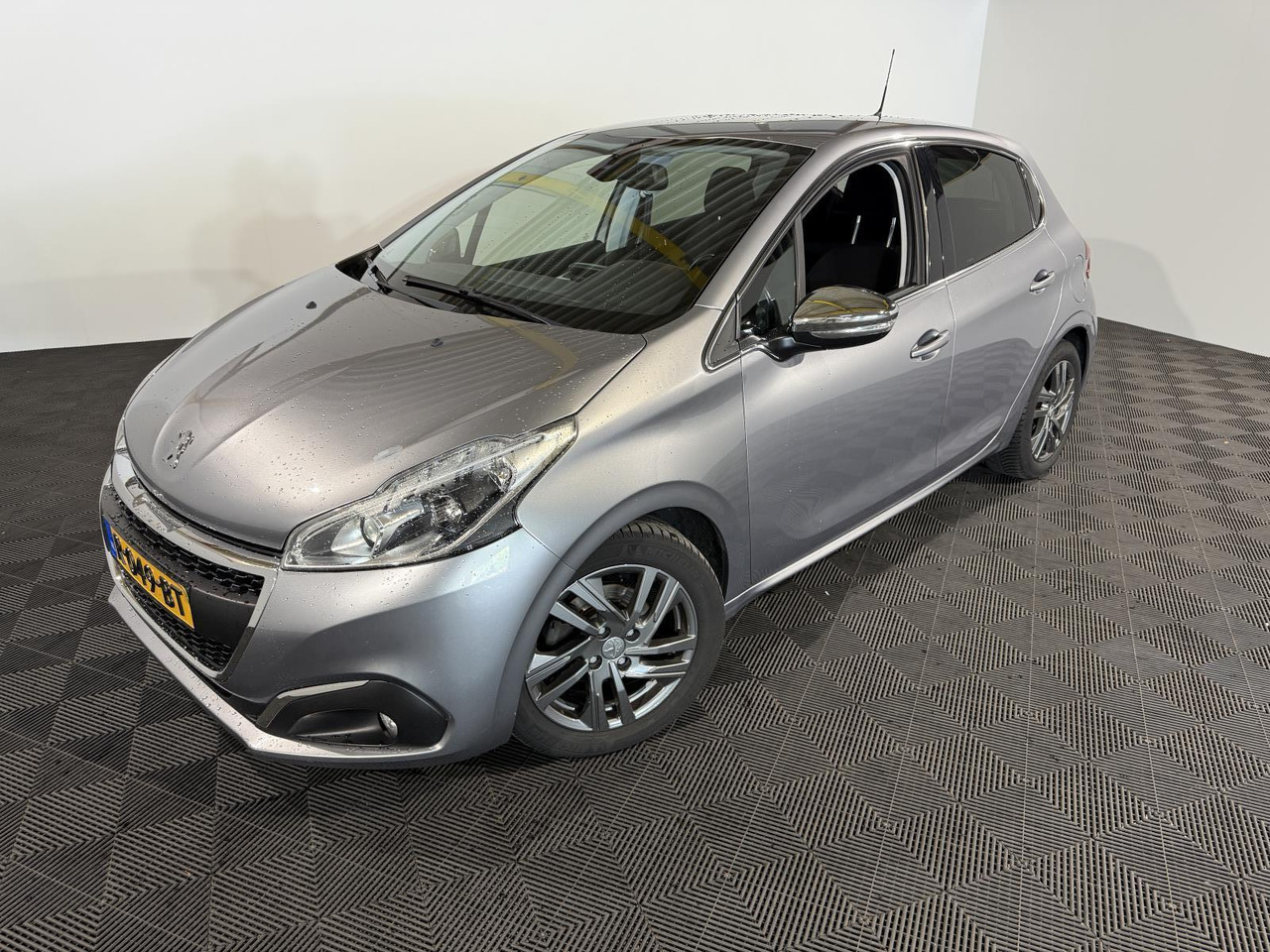 Voiture à hayon Peugeot | 208 | 1.5 BlueHDi Blue Lease Allure | 2019 | 183.354 km | R049BT | Geen oordeel