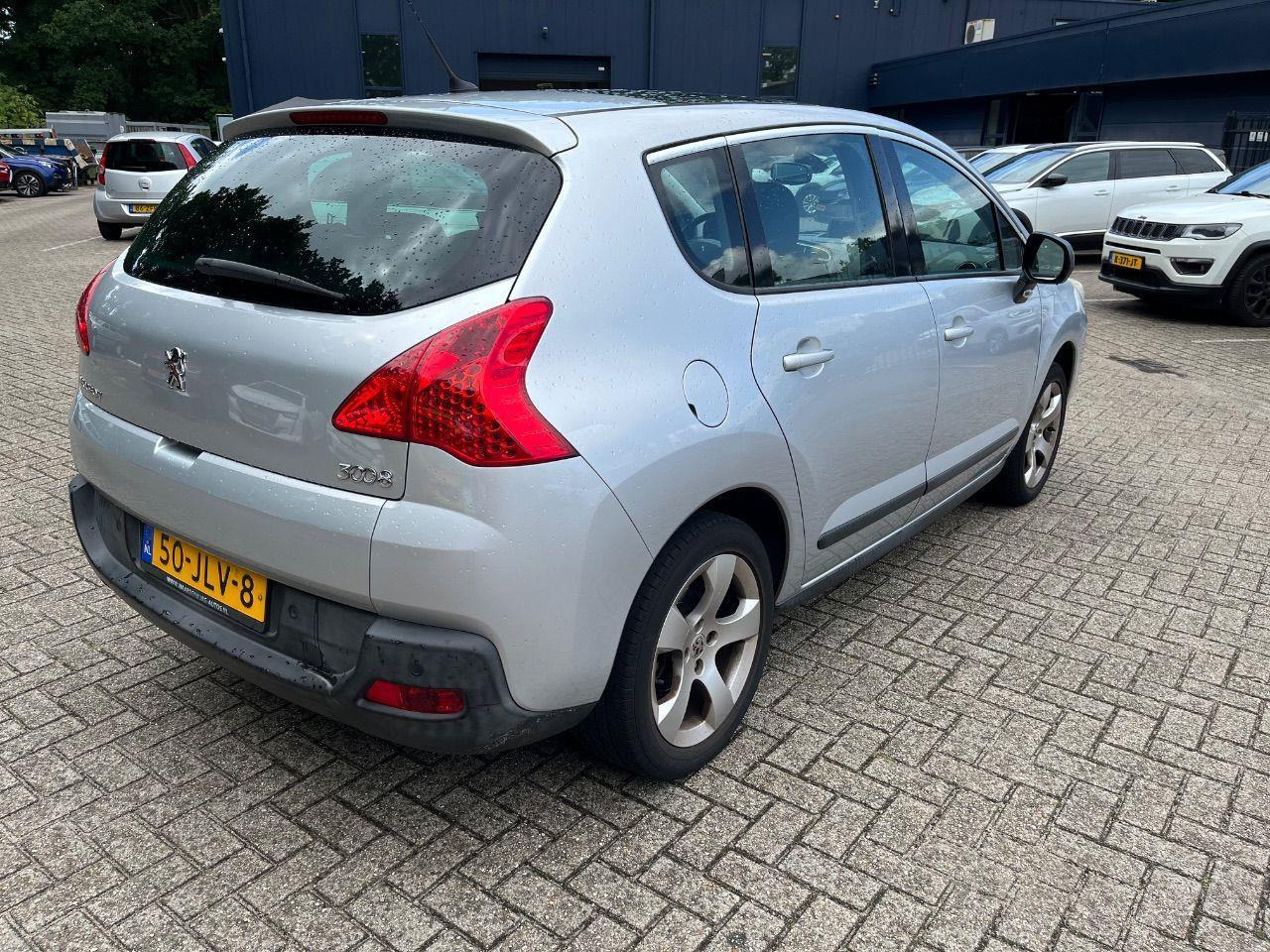 Peugeot 3008 1.6 VTi Première | 2009 | 141.164 km | 50JLV8 | NAP: Logisch - Voiture: photos 4 Peugeot 3008 1.6 VTi Première | 2009 | 141.164 km | 50JLV8 | NAP: Logisch - Voiture: photos 4