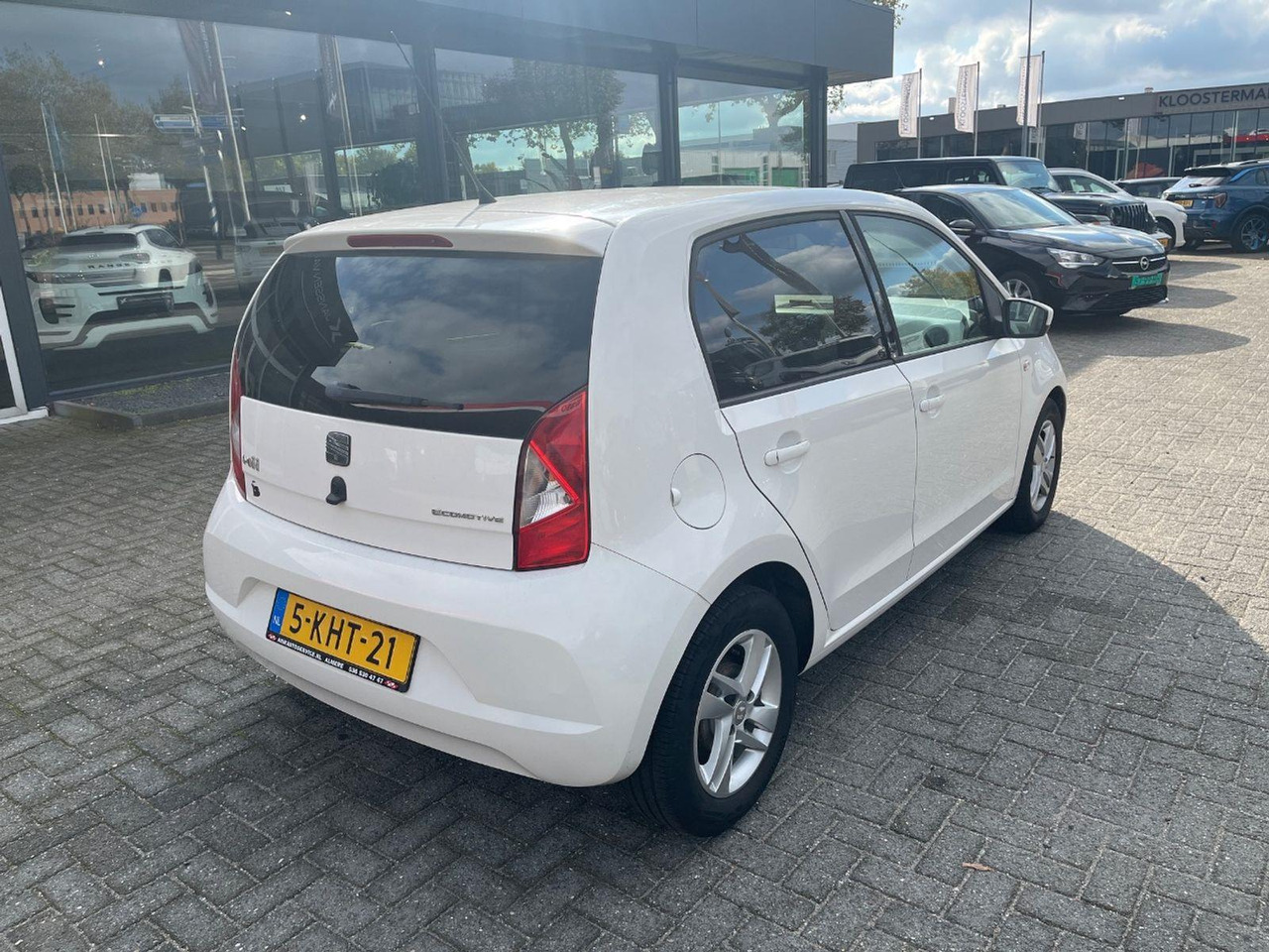 SEAT Mii 1.0 Chill Out | 2013 | 95.838 km | 5KHT21 | NAP: Logisch - Voiture à hayon: photos 4 SEAT Mii 1.0 Chill Out | 2013 | 95.838 km | 5KHT21 | NAP: Logisch - Voiture à hayon: photos 4