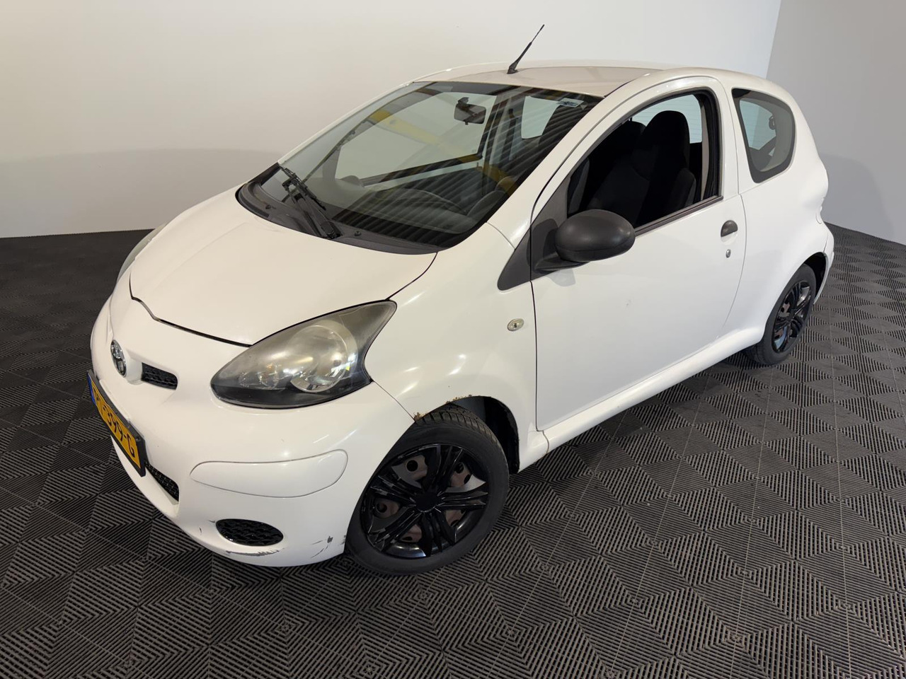 Toyota Aygo 1.0-12V Comfort PT-399-G 157.010 km - Voiture: photos 1 Toyota Aygo 1.0-12V Comfort PT-399-G 157.010 km - Voiture: photos 1