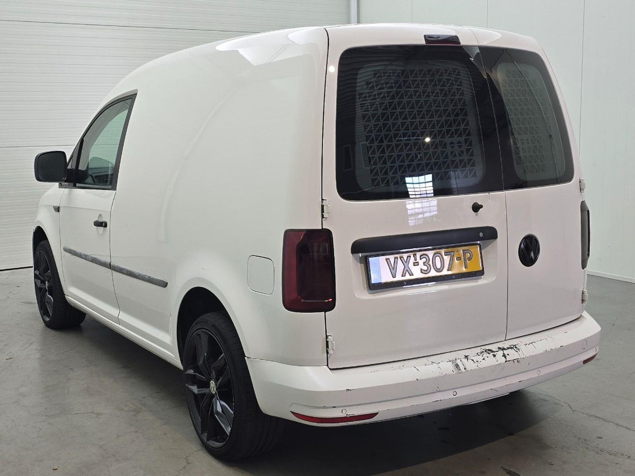 Volkswagen Caddy 2.0 TDI L1H1 BMT Trendline | 2016 | 213.446 km | VX307P | NAP: Logisch - Fourgonnette: photos 3 Volkswagen Caddy 2.0 TDI L1H1 BMT Trendline | 2016 | 213.446 km | VX307P | NAP: Logisch - Fourgonnette: photos 3