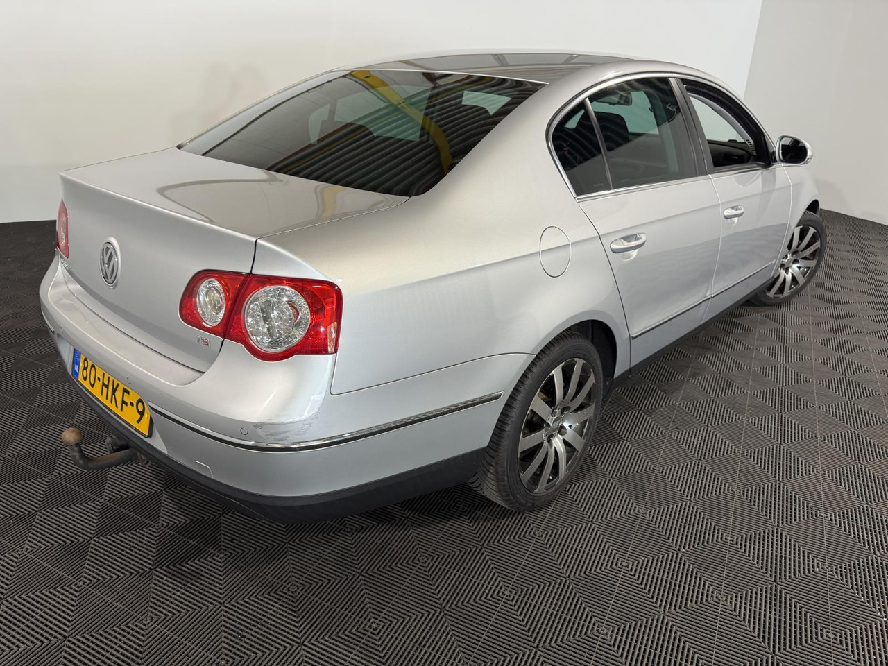 Volkswagen Passat 1.8 TFSI Comfortline 80-HKF-9 199.375 km - Voiture: photos 2 Volkswagen Passat 1.8 TFSI Comfortline 80-HKF-9 199.375 km - Voiture: photos 2