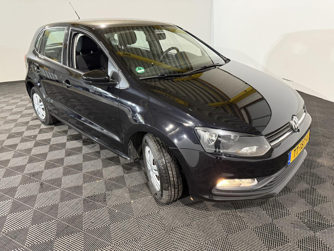 Volkswagen | Polo | 1.0 Comfortline Connected Series | 2017 | 178.442 km | TT187X | Geen oordeel - Voiture à hayon: photos 3 Volkswagen | Polo | 1.0 Comfortline Connected Series | 2017 | 178.442 km | TT187X | Geen oordeel - Voiture à hayon: photos 3