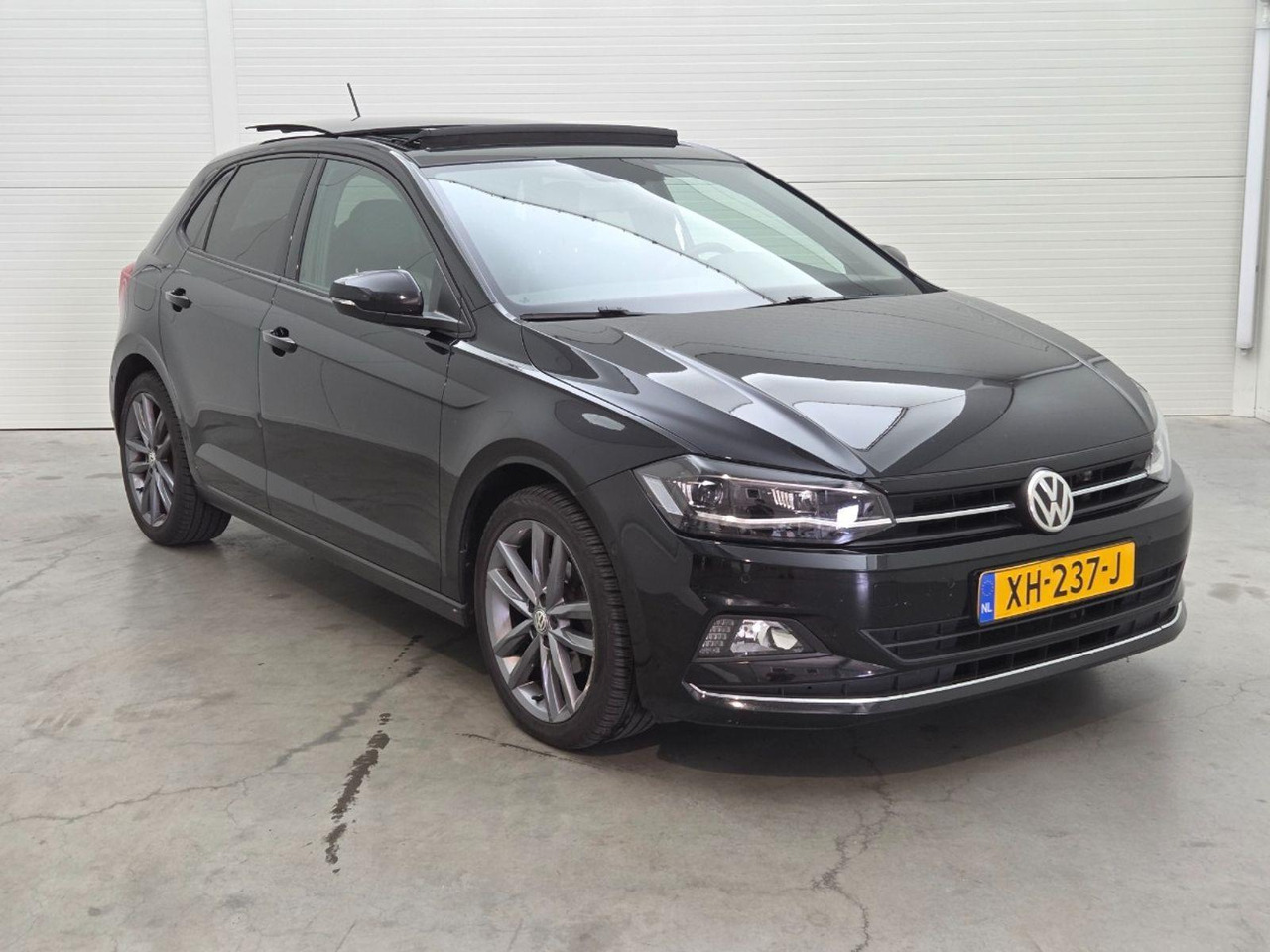 Volkswagen Polo 1.0 TSI Highline | 2019 | 193.826 km | Automaat | XH237J | NAP: Logisch - Voiture à hayon: photos 2 Volkswagen Polo 1.0 TSI Highline | 2019 | 193.826 km | Automaat | XH237J | NAP: Logisch - Voiture à hayon: photos 2