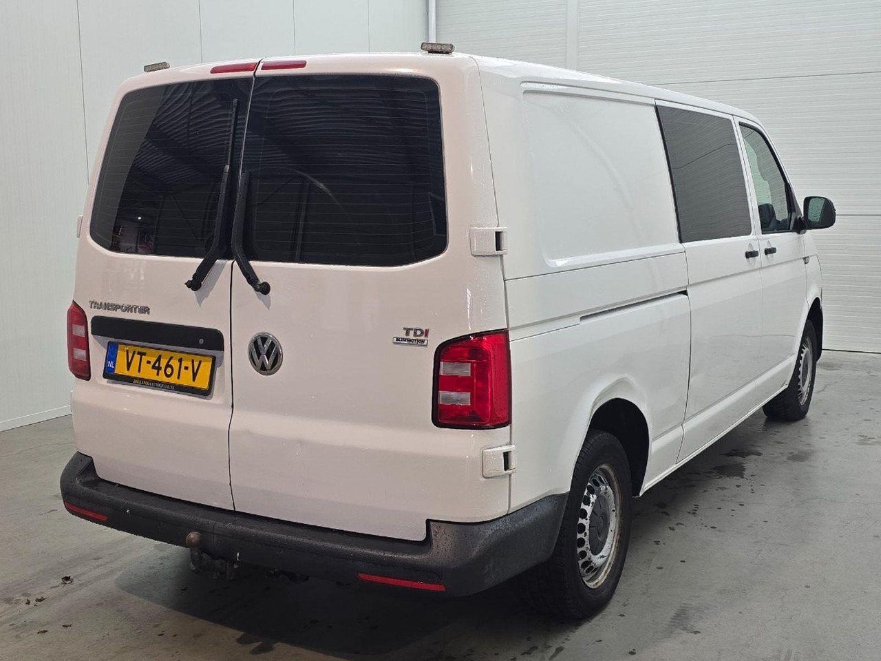 Volkswagen Transporter 2.0 TDI L2H1 DC Comfortline | 2016 | 300.067 km | VT461V | NAP: Logisch - Utilitaire double cabine: photos 4 Volkswagen Transporter 2.0 TDI L2H1 DC Comfortline | 2016 | 300.067 km | VT461V | NAP: Logisch - Utilitaire double cabine: photos 4