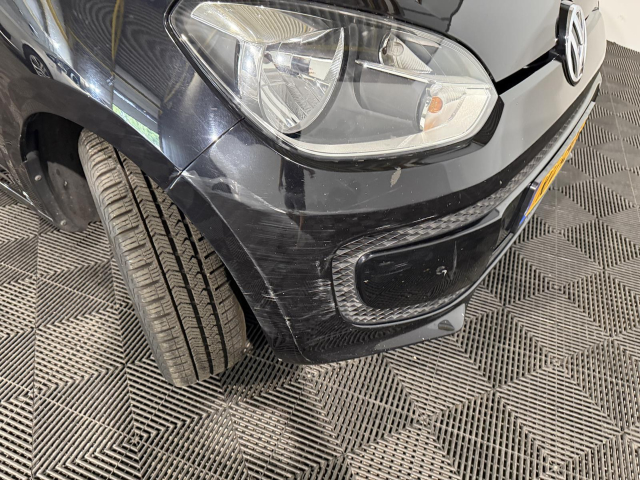 Volkswagen Up 1.0 Move up! BlueMotion | 2015 | 169.625 km | KV-984-T - Voiture à hayon: photos 5 Volkswagen Up 1.0 Move up! BlueMotion | 2015 | 169.625 km | KV-984-T - Voiture à hayon: photos 5