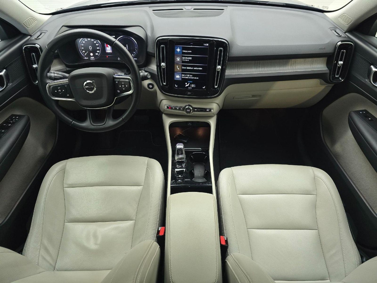 Volvo XC40 1.5 T5 Twin Engine Inscription | 2020 | 100.805 km | Automaat | GHN87X | NAP: Geen oordeel - SUV: photos 5 Volvo XC40 1.5 T5 Twin Engine Inscription | 2020 | 100.805 km | Automaat | GHN87X | NAP: Geen oordeel - SUV: photos 5