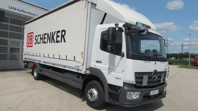 Mercedes-Benz 1524L Pr.LBW, Klima, Sperre, 7,7m, Schiebepl. - Camion à rideaux coulissants: photos 2 Mercedes-Benz 1524L Pr.LBW, Klima, Sperre, 7,7m, Schiebepl. - Camion à rideaux coulissants: photos 2