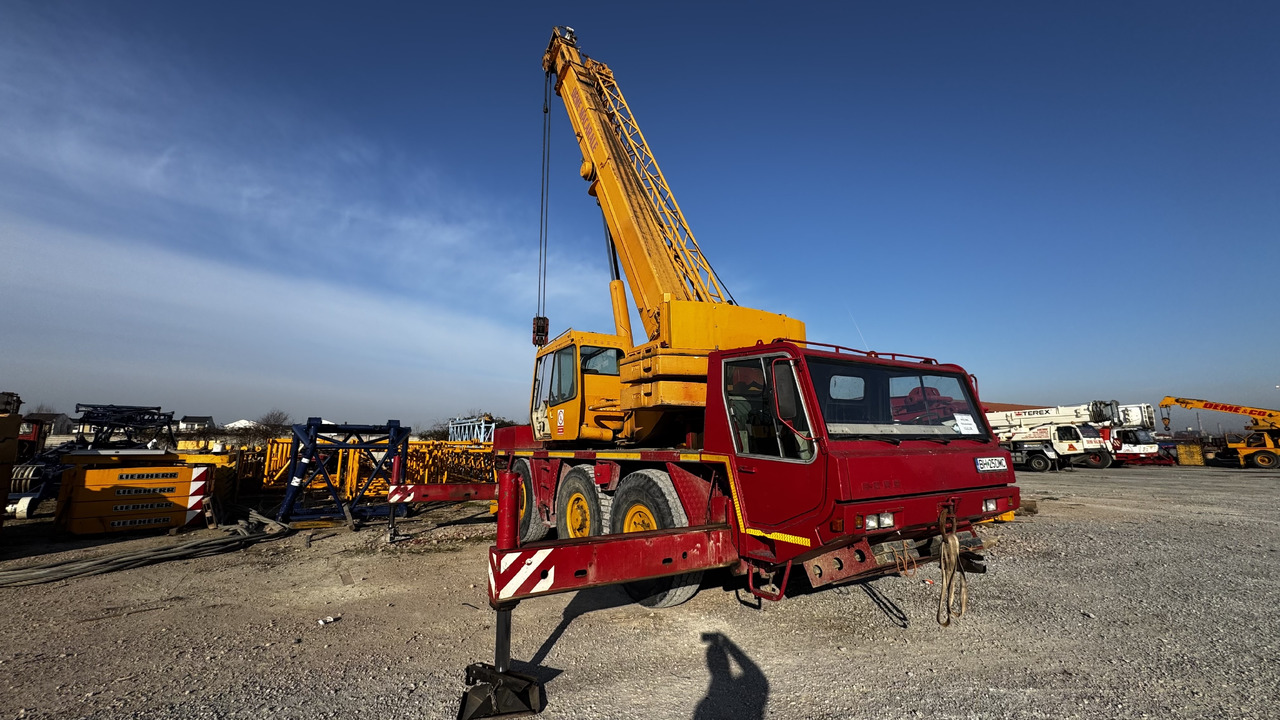TADANO FAUN RTF 40-3 - Grue tout-terrain: photos 2 TADANO FAUN RTF 40-3 - Grue tout-terrain: photos 2