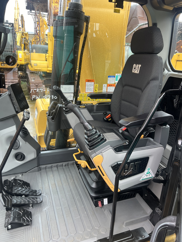 CATERPILLAR 320GC - Pelle sur chenille: photos 5 CATERPILLAR 320GC - Pelle sur chenille: photos 5