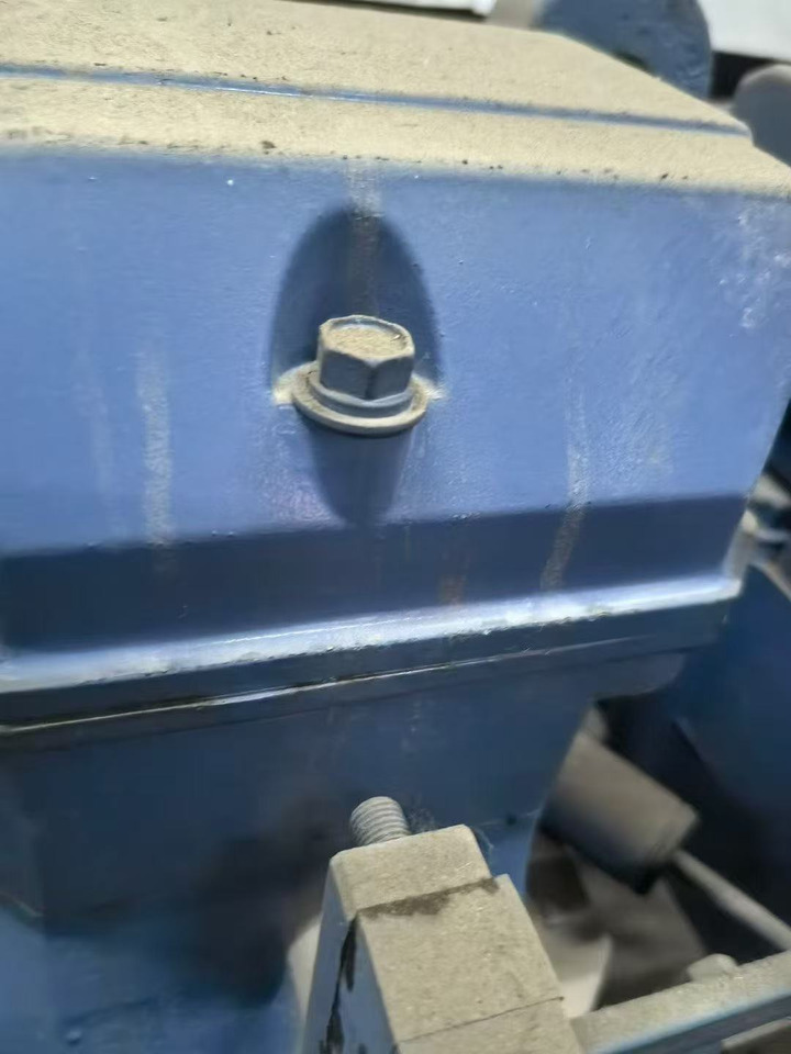 MITSHIBISHI - Machine-outil: photos 2 MITSHIBISHI - Machine-outil: photos 2