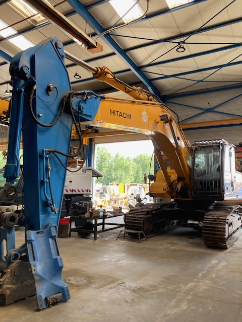 Pelle HITACHI - Pelle sur chenille: photos 1 Pelle HITACHI - Pelle sur chenille: photos 1