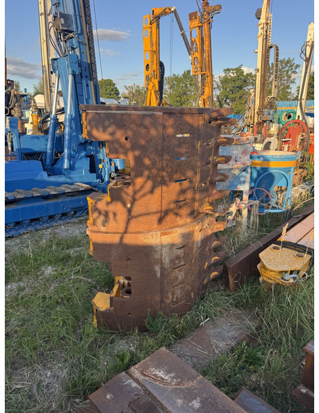 Bauer Grab for Diaphragm Wall 1200mm - Grappin pour Engins de chantier: photos 1 Bauer Grab for Diaphragm Wall 1200mm - Grappin pour Engins de chantier: photos 1