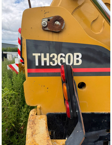 Chariot télescopique Caterpillar TH360: photos 8 Chariot télescopique Caterpillar TH360: photos 8