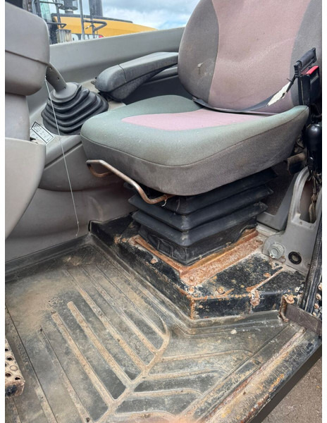 Chariot télescopique Caterpillar TH360: photos 13 Chariot télescopique Caterpillar TH360: photos 13