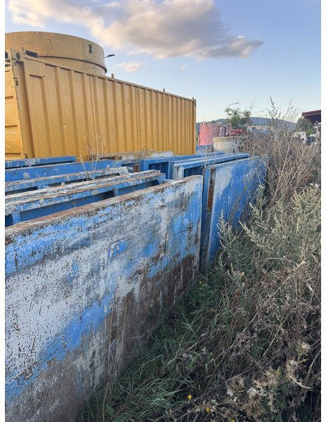 Guide Walls for Diaphragm Walls - Engins de chantier: photos 2 Guide Walls for Diaphragm Walls - Engins de chantier: photos 2