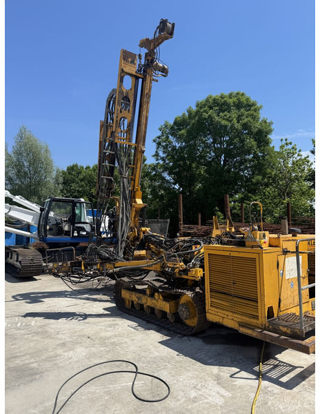 Klemm KR802 - Foreuse: photos 2 Klemm KR802 - Foreuse: photos 2