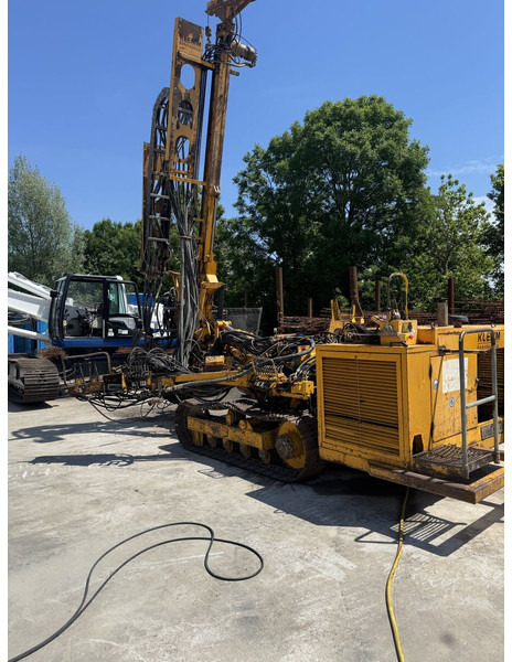 Klemm KR802 - Foreuse: photos 3 Klemm KR802 - Foreuse: photos 3