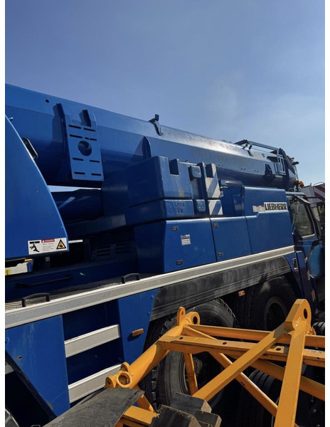 Liebherr LTM 1090 - 4.1 - Grue auxiliaire: photos 3 Liebherr LTM 1090 - 4.1 - Grue auxiliaire: photos 3