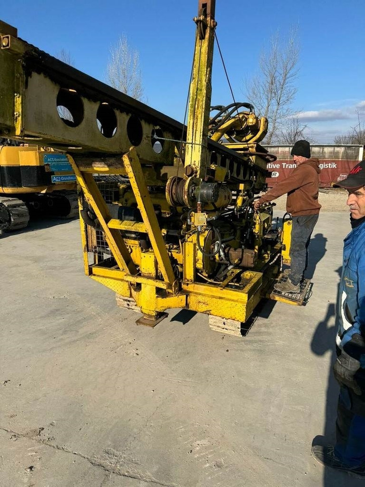 Mini CFA Drilling Rig - Foreuse: photos 1 Mini CFA Drilling Rig - Foreuse: photos 1
