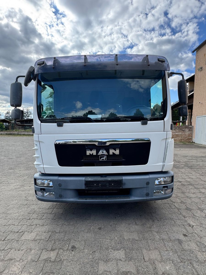 MAN TGL 8.180/2xAHK/Zertifikat/Schwenkwand - Camion pour le transport de boissons: photos 4 MAN TGL 8.180/2xAHK/Zertifikat/Schwenkwand - Camion pour le transport de boissons: photos 4