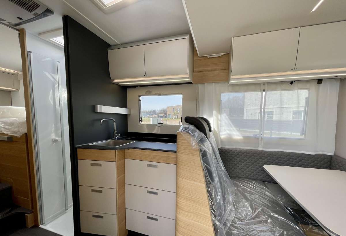 ADRIA Matrix Axess 650 SL - Camping-car profilé: photos 4 ADRIA Matrix Axess 650 SL - Camping-car profilé: photos 4