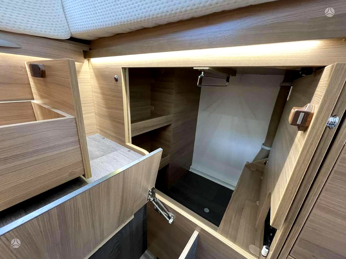 Camping-car intégral Adria Super Sonic 780 SL: photos 13