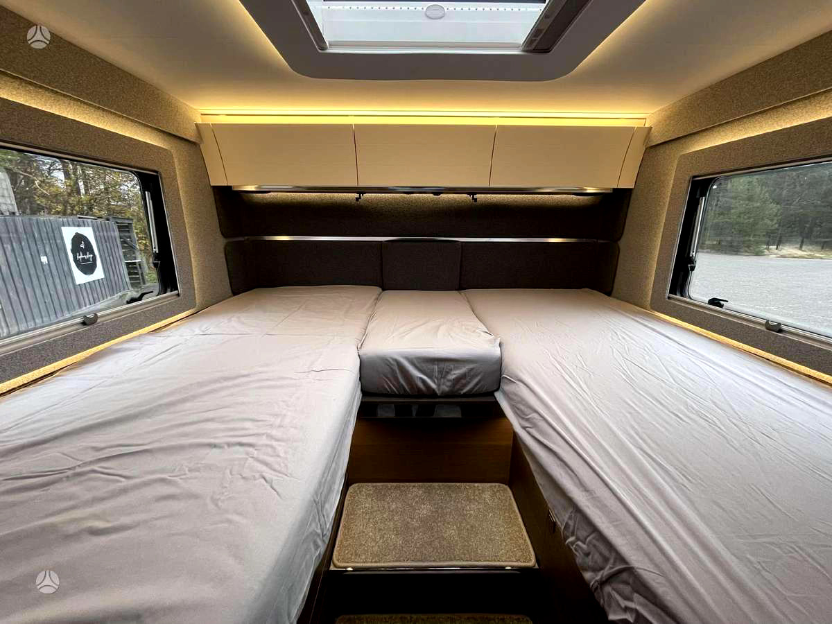 Camping-car intégral Adria Super Sonic 780 SL: photos 10