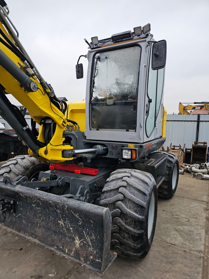 WACKER 9503 - Pelle sur pneus: photos 1 WACKER 9503 - Pelle sur pneus: photos 1