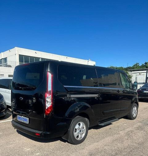 Ford Tourneo Custom Tourneo Custom 310 2.0 TDCi 17 - Voiture: photos 4 Ford Tourneo Custom Tourneo Custom 310 2.0 TDCi 17 - Voiture: photos 4