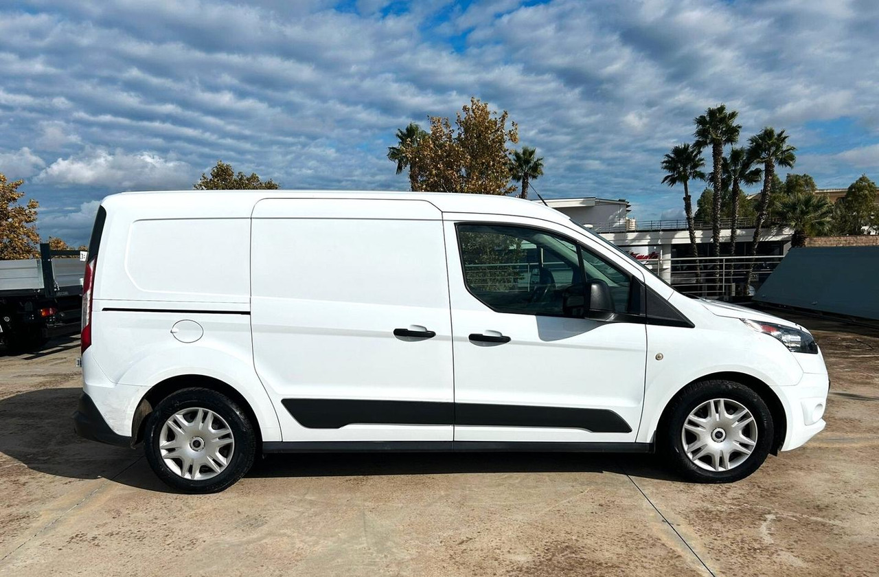 Ford Transit Connect Maxi 1.5 TDCi 100 cv 3 posti - Fourgonnette: photos 4 Ford Transit Connect Maxi 1.5 TDCi 100 cv 3 posti - Fourgonnette: photos 4