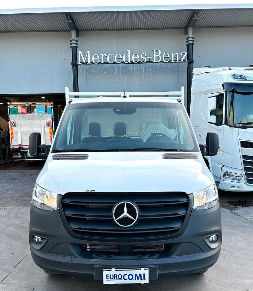 Mercedes 515 T 37/50 PRO Ribaltabile Tril. - Utilitaire benne: photos 2 Mercedes 515 T 37/50 PRO Ribaltabile Tril. - Utilitaire benne: photos 2