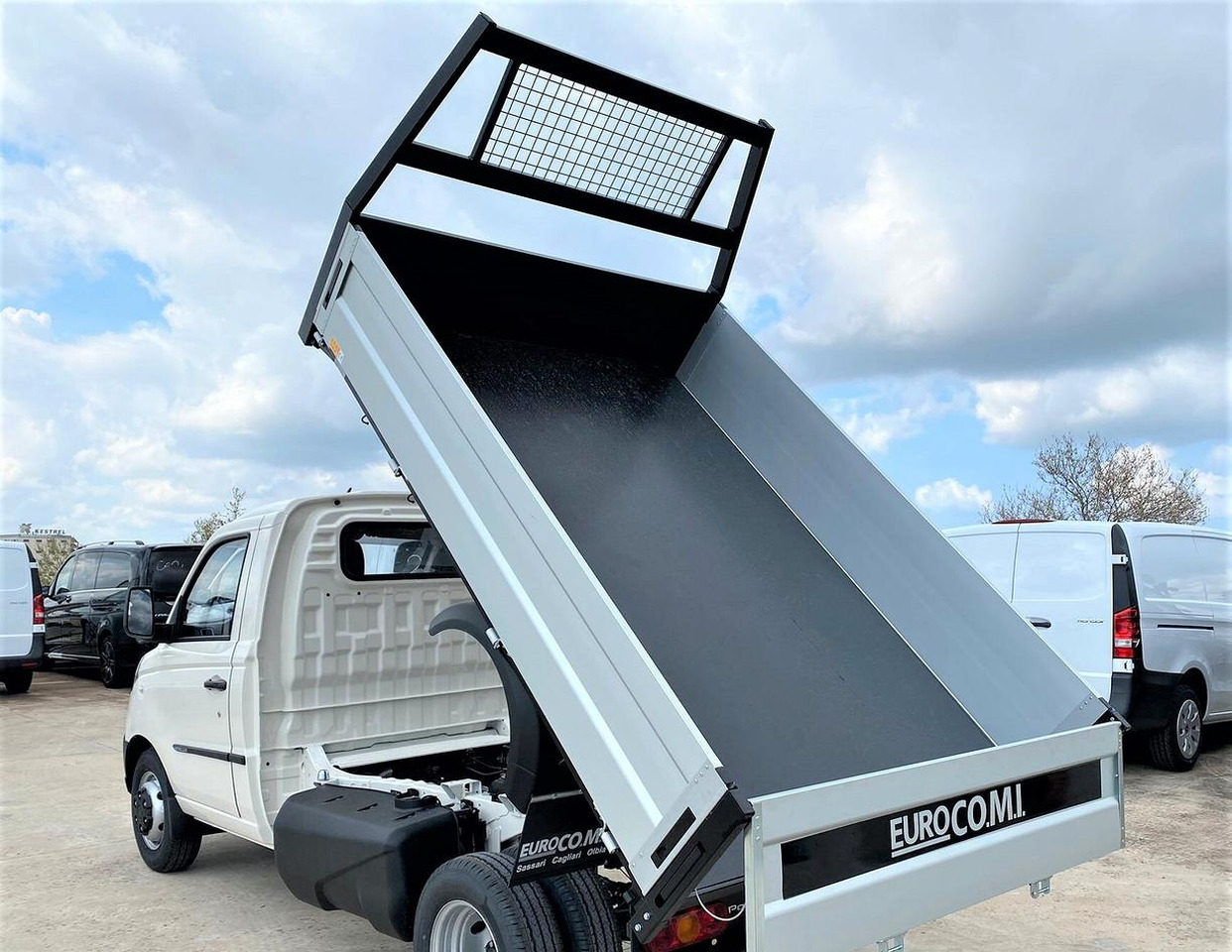Piaggio Porter NP6 1.5 Ribaltabile *PROMO* - Utilitaire benne: photos 4 Piaggio Porter NP6 1.5 Ribaltabile *PROMO* - Utilitaire benne: photos 4