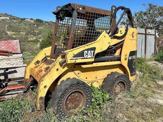Caterpillar 248 - Chargeuse compacte sur chenilles: photos 1 Caterpillar 248 - Chargeuse compacte sur chenilles: photos 1