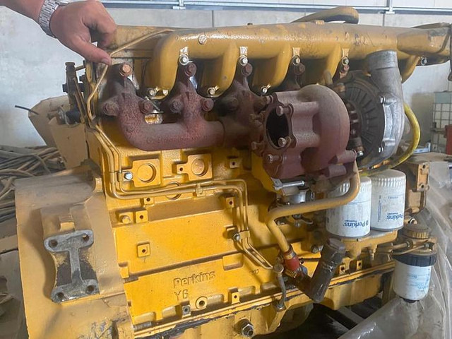 Caterpillar 3056E - Moteur: photos 3 Caterpillar 3056E - Moteur: photos 3