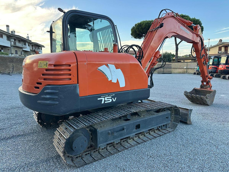 Doosan SOLAR 75V - Pelle: photos 3 Doosan SOLAR 75V - Pelle: photos 3