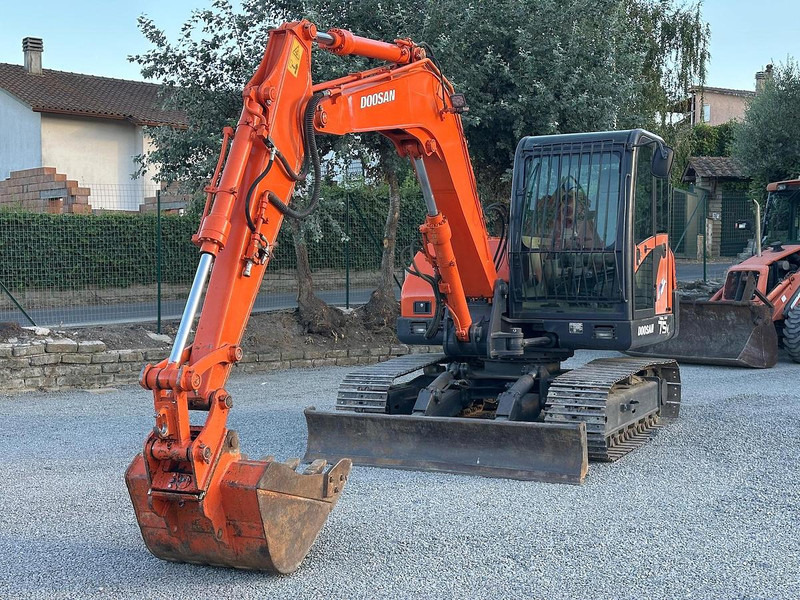 Pelle Doosan SOLAR 75V