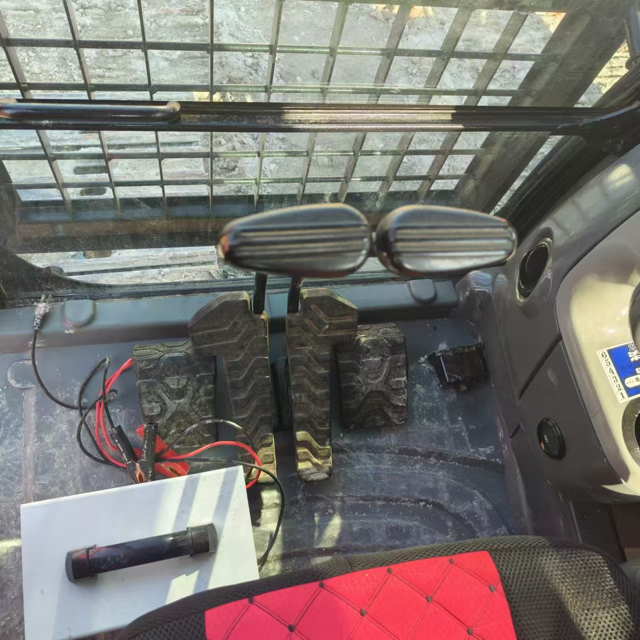 Pelle sur chenille CATERPILLAR 323D: photos 9 Pelle sur chenille CATERPILLAR 323D: photos 9